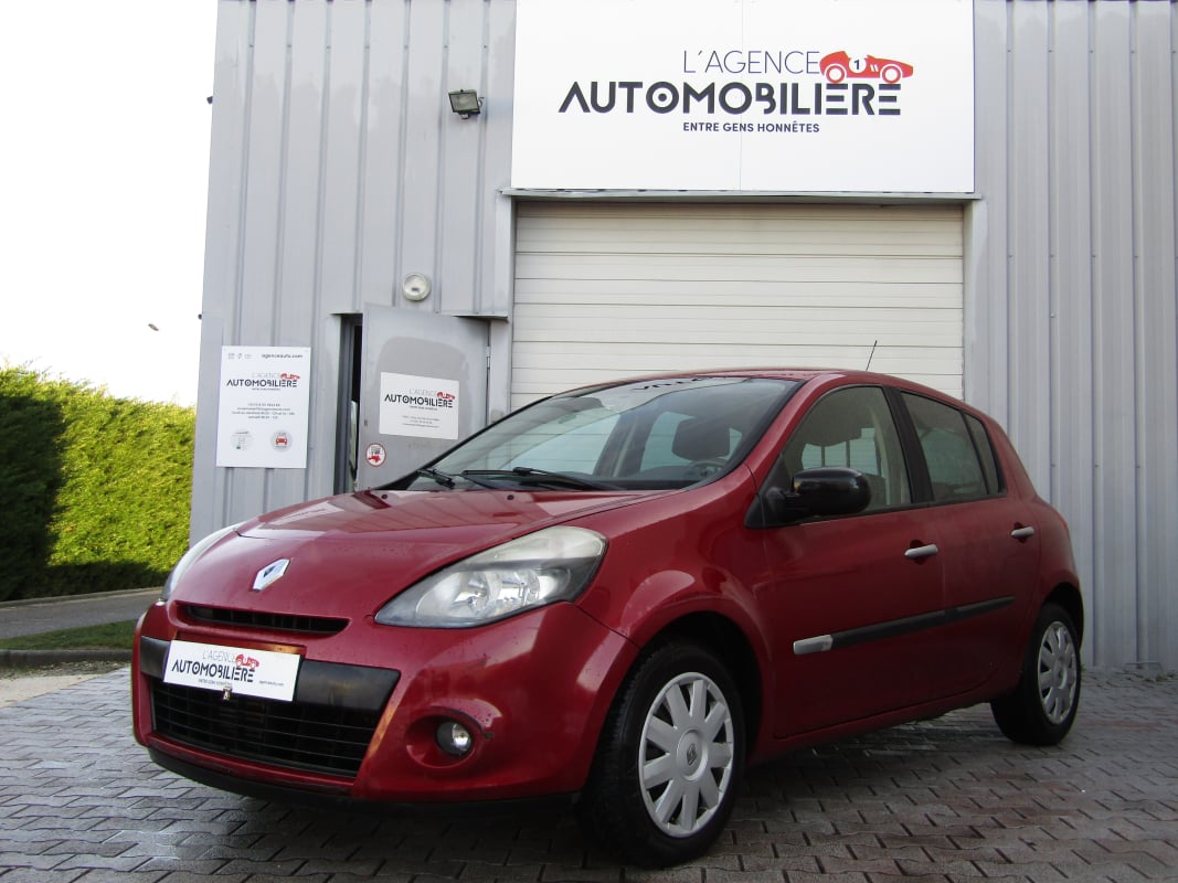 Renault Clio 1.5DCI 70CV FINITION TECH — 1