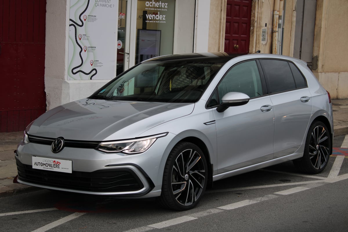 Volkswagen Golf 2.0 TDI 150 SCR LIFE 1ST DSG BVA ( Cockpit Digital, CarPlay, Sièges Chauffants ... ) — 1
