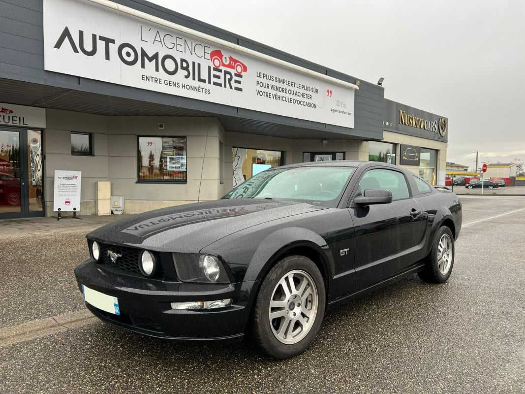Ford Mustang GT V8 4.6 305 Ch — 1