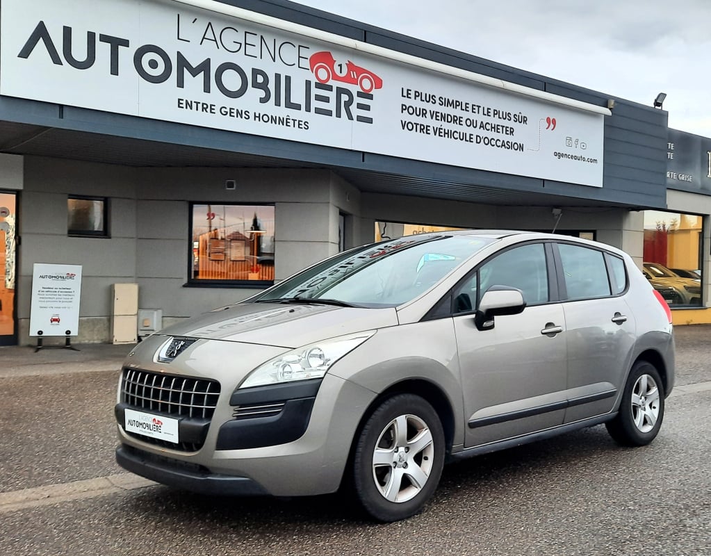 Peugeot 3008 1,6l HDi Blue Lion génération 1 Confort Pack 110CH — 1
