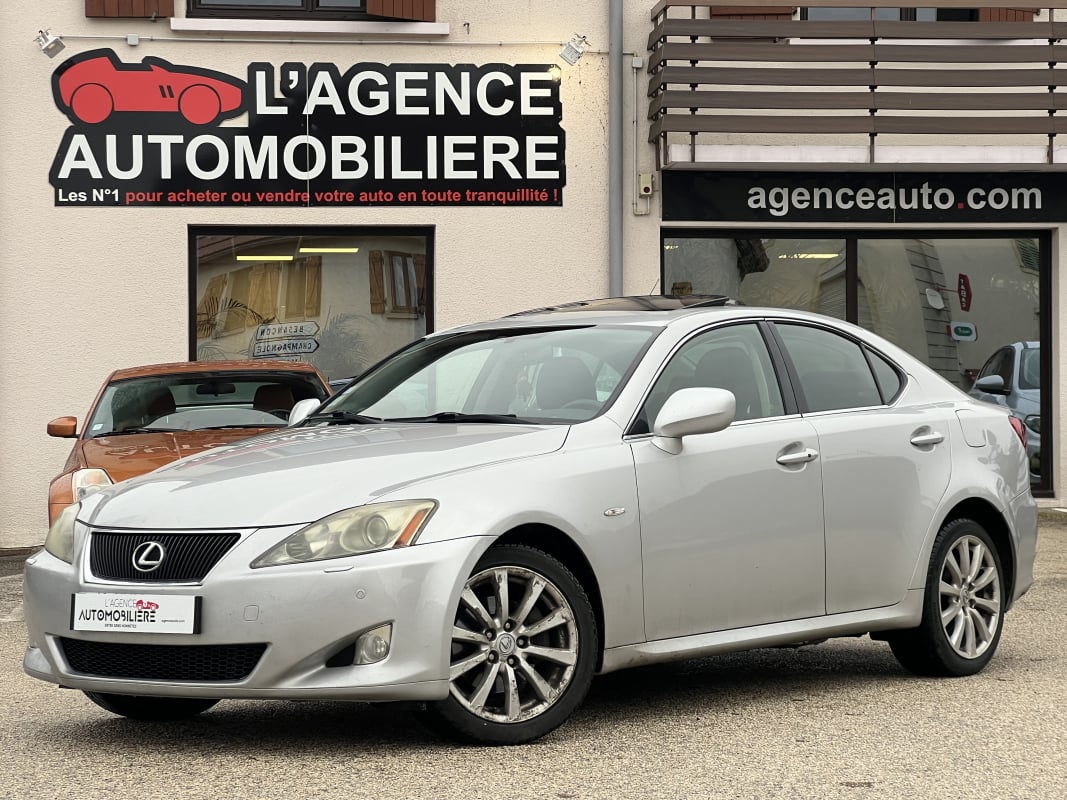 Lexus IS 220d 177ch EXCLUSIVE — 1