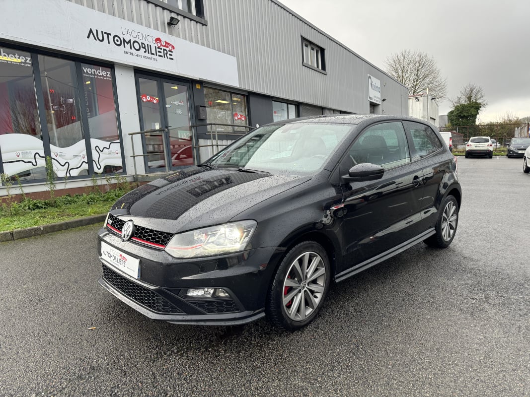Volkswagen Polo GTI 1.8 TSI 192CH TOIT OUVRANT — 1