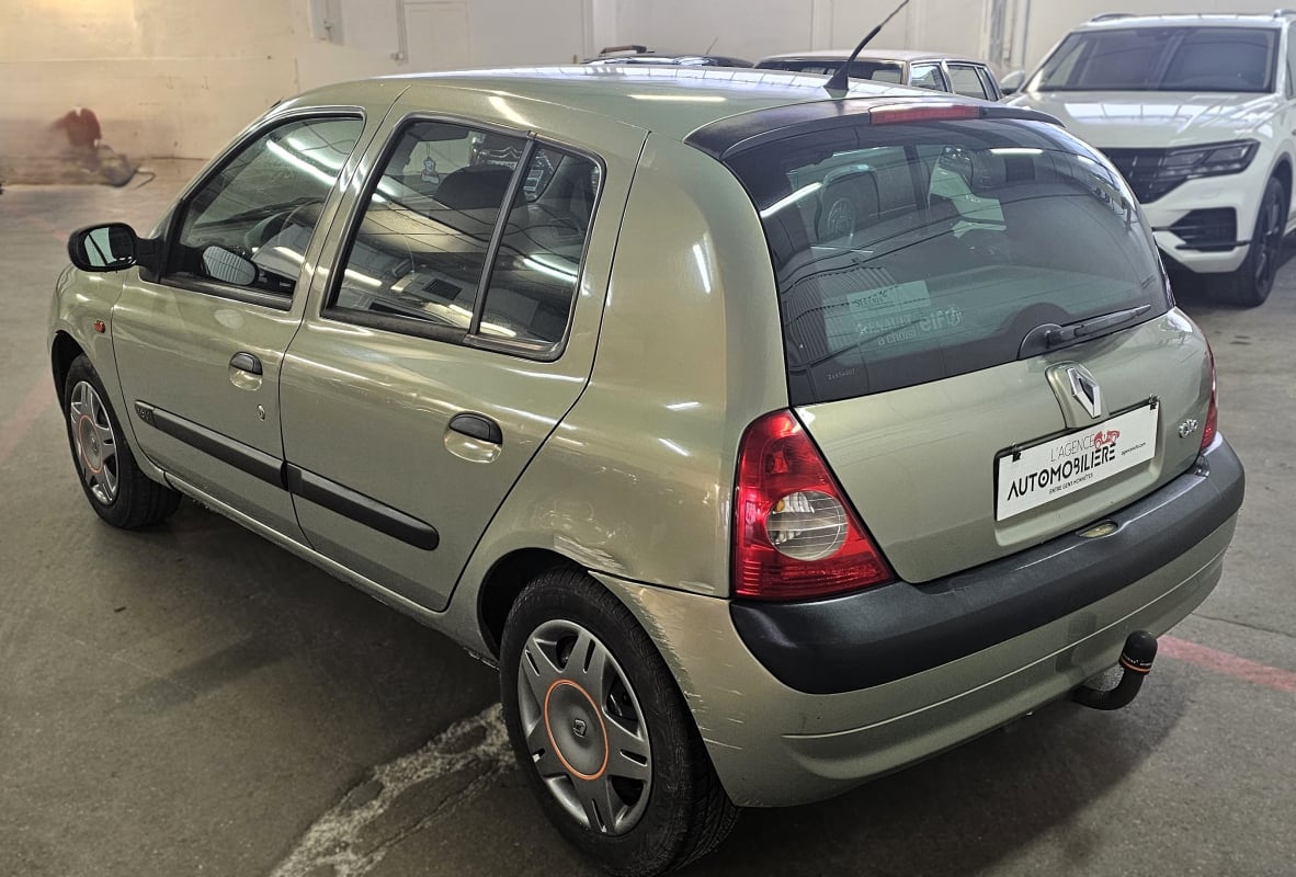 Renault Clio 1.2 75 EXPRESSION CLIM — 2