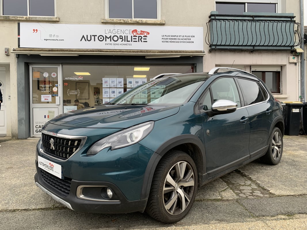 Peugeot 2008 1.2L 110 cv - Boîte auto - Crossway - Distri faite - Suivi Peugeot — 1