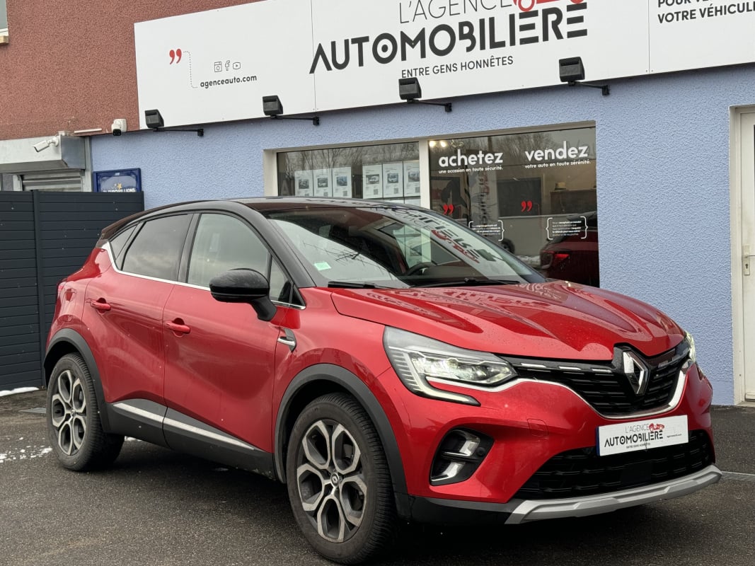 Renault Captur 1.3 TCE 140cv INTENS 1ERE MAIN — 1