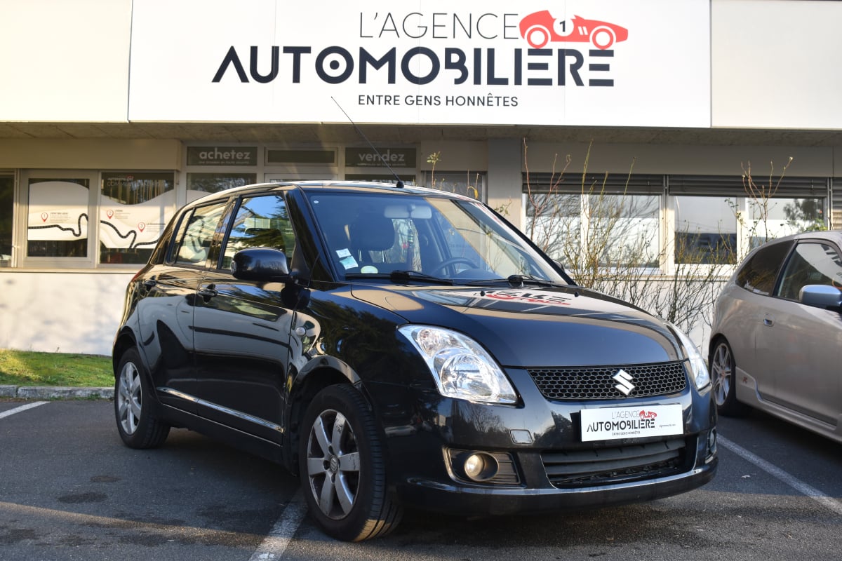 Suzuki Swift III 1.3l GL 92cv 5 portes — 1