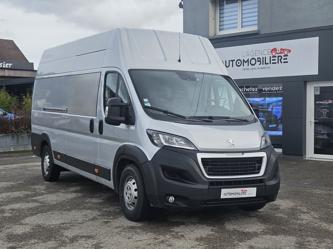 Peugeot Boxer 2.0 HDI 163 CV L4H3 BANQUETTE REPLIABLE 7 PLACES - TVA récupérable - Aménagement intérieur — 1