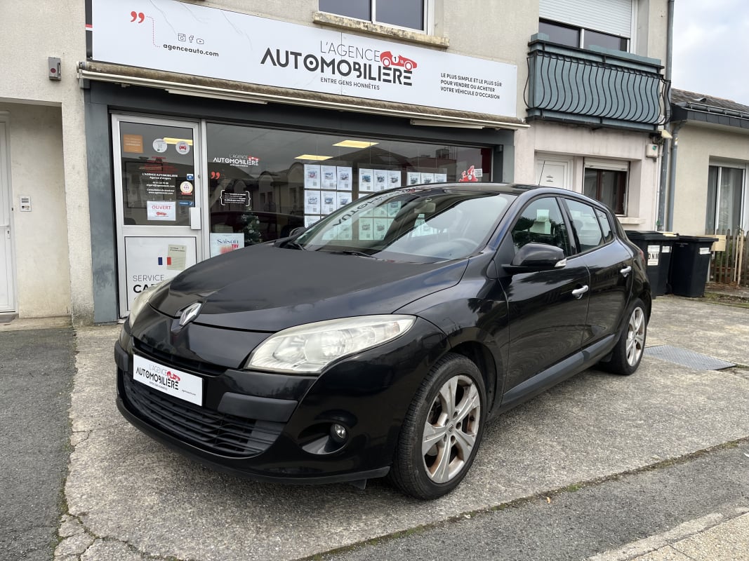 Renault Megane III DYNAMIQUE 1.9l 130cv - 2ème main — 1