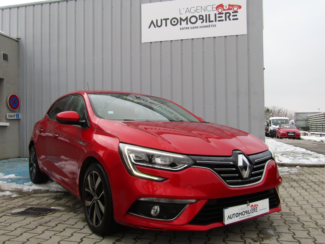 Renault Megane 1.5 DCI 115 CV INTENSE BOSE EDC — 1