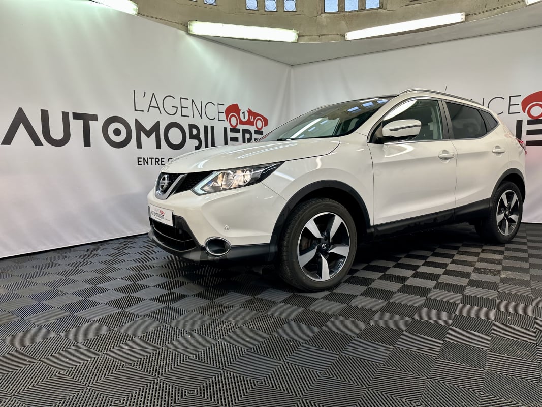 Nissan Qashqai 1.5 DCI 110 N-CONNECTA 2WD — 1