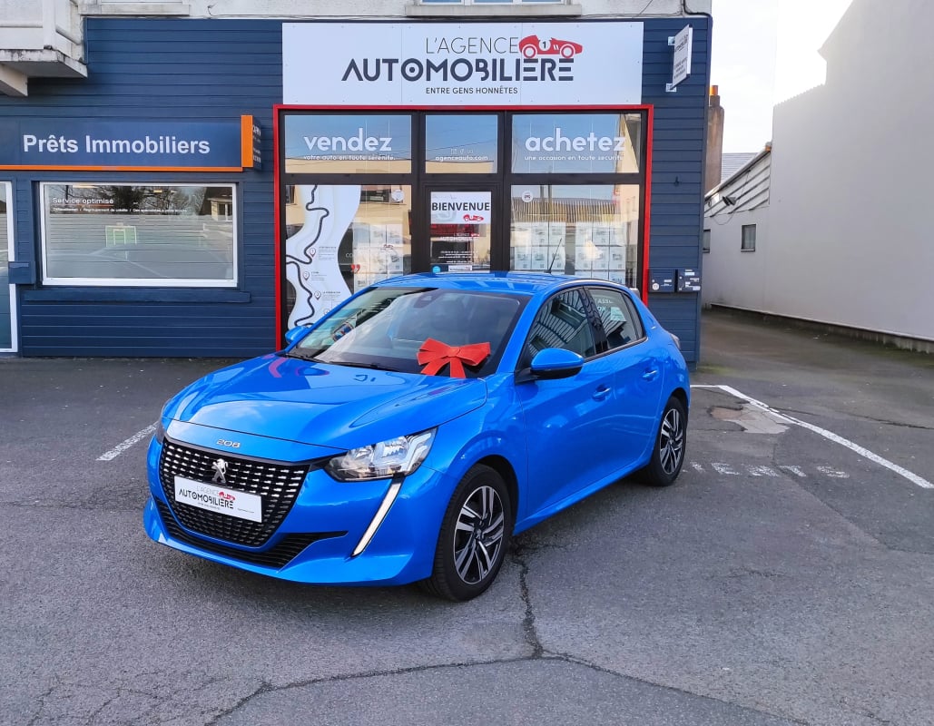 Peugeot 208 1.2 Essence 100ch BVA8 ALLURE (1ère main) — 1