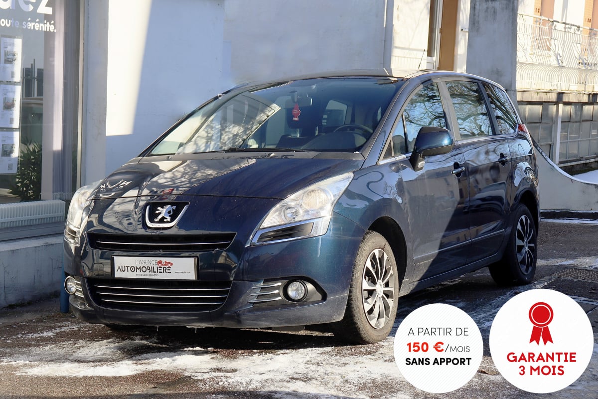 Peugeot 5008 1.6 HDI 110 BVM6 5 Places (Clim Auto,Régulateur,Galette) — 1