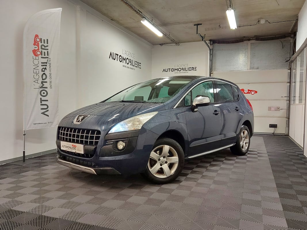 Peugeot 3008 1.6 HDI 112 FAP ALLURE + TOIT PANORAMIQUE — 1