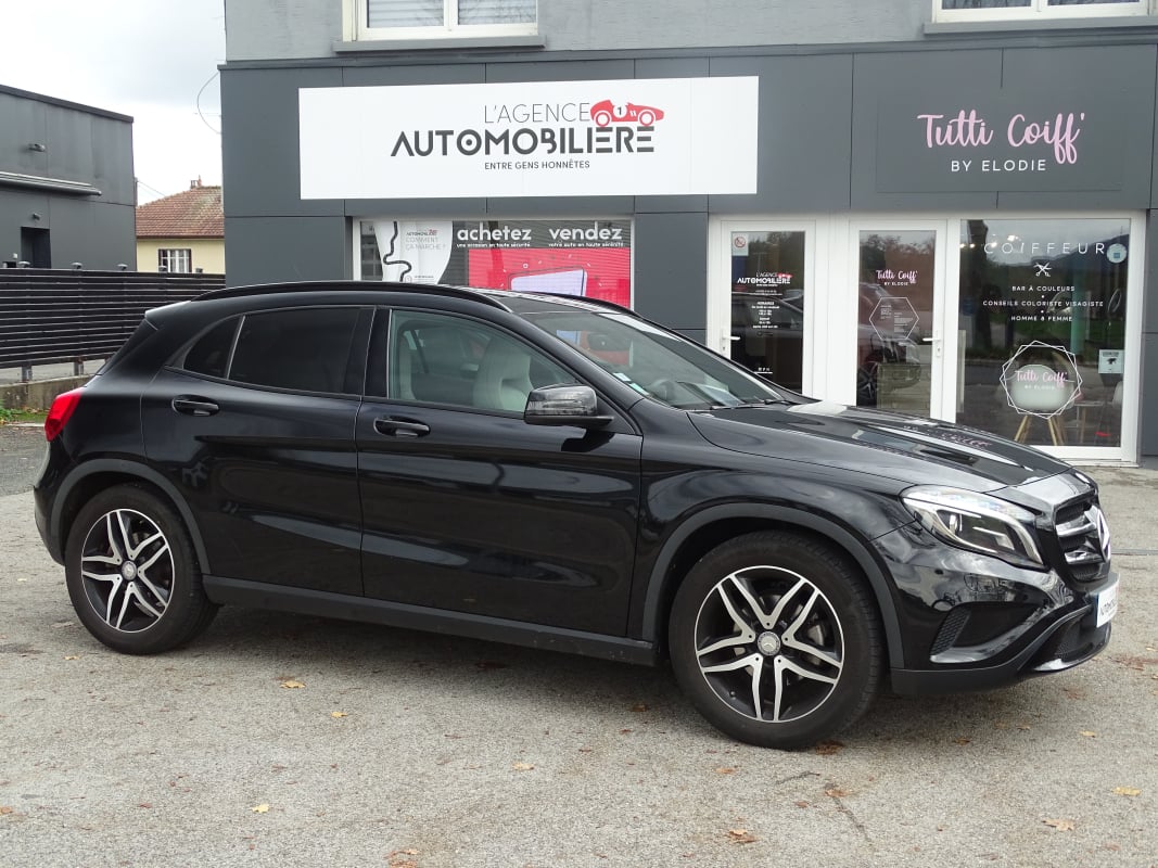 Mercedes-Benz Classe GLA 180 D 1.5 110 SENSATION TOIT OUVRANT - FRANCE — 1