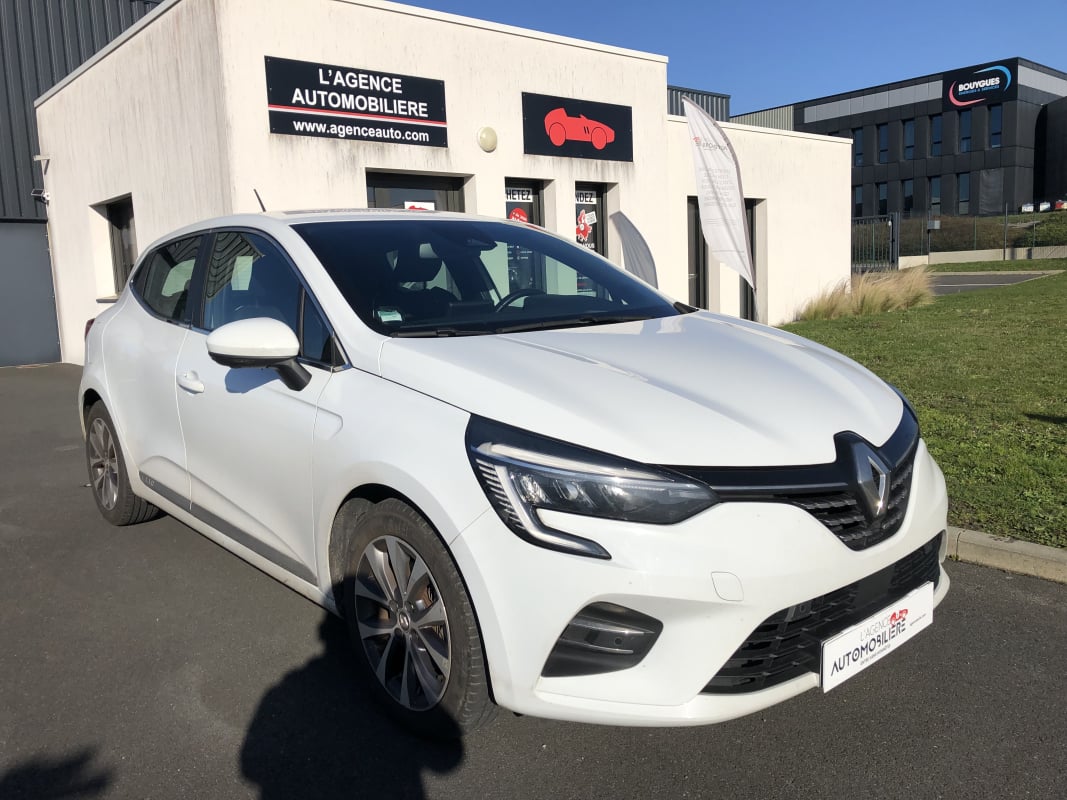 Renault Clio 1.6 E-TECH 140H 90 Hybrid Intens BVA — 1