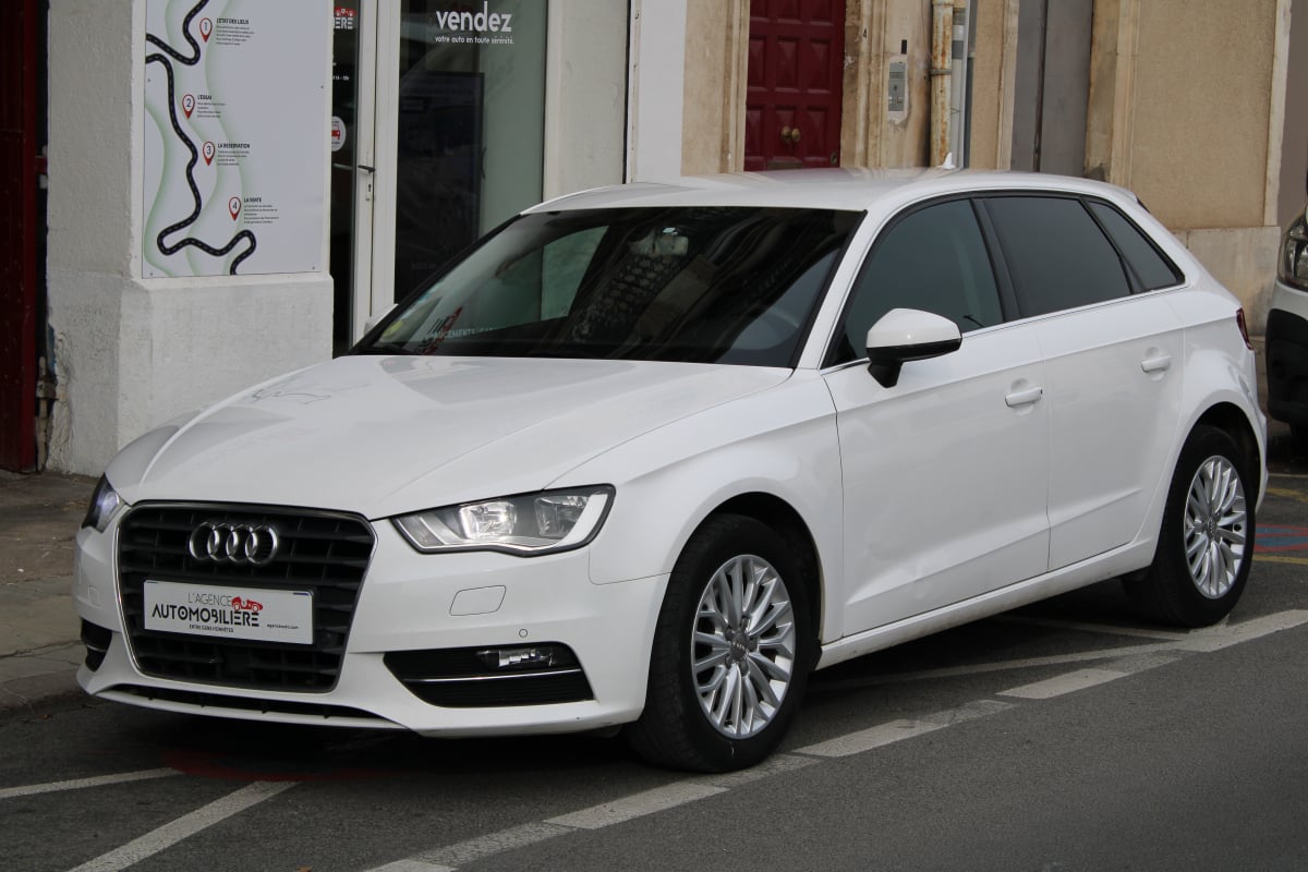 Audi A3 SPORTBACK 1.6 TDI 110 AMBIENTE ( Radar Av / Arr, GPS ... ) — 1