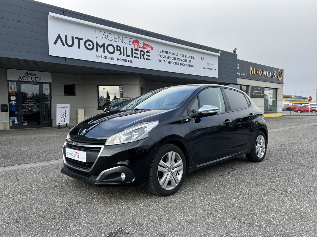 Peugeot 208 1.2 PURETECH 82ch STYLE 5p — 1