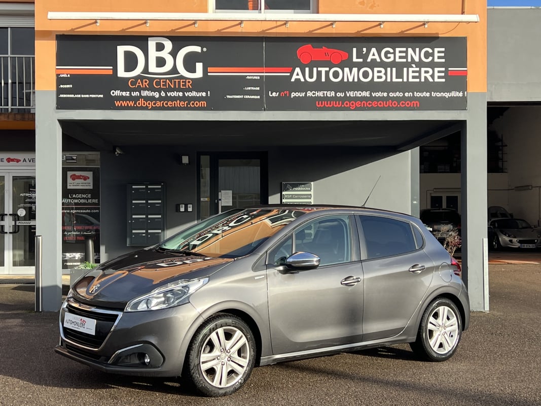 Peugeot 208 1.2 VTi 12V 82 cv Style Courroie Changée CT Vierge 2ème Main — 1