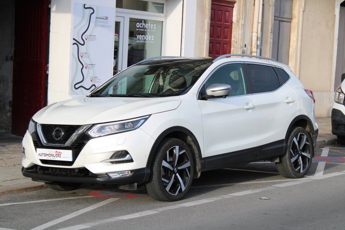 Nissan Qashqai GENERATION-II 1.5 DCI 115 TEKNA 2WD (Toit panoramique, CarPlay, Caméra 360,..) — 1
