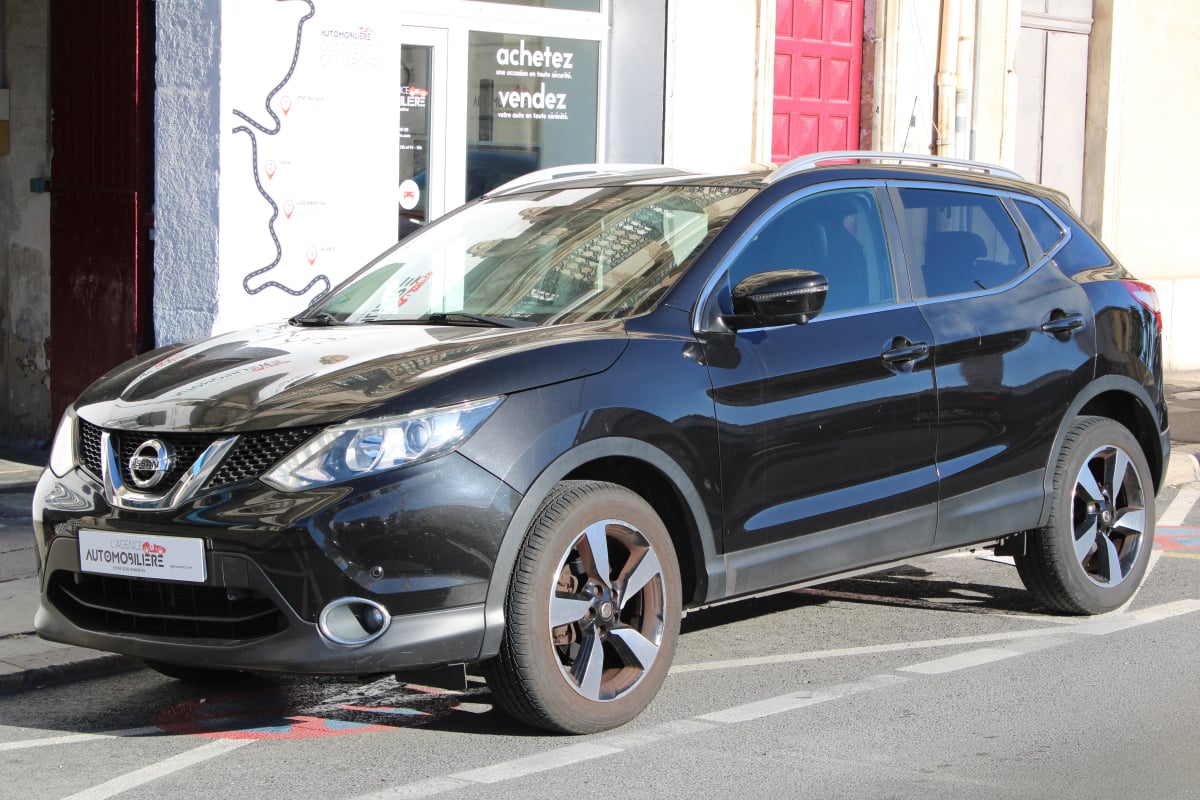 Nissan Qashqai GENERATION-II 1.2 DIGT 115 CONNECT EDITION 2WD (Toit panoramique, Moteur à chaîne, Caméra 360° ...) — 1