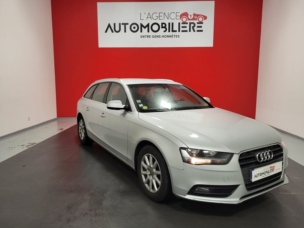 Audi A4 AUDI A4 2.0 TDI 143CH AMBIENTE BV6 + DISTRIBUTION NEUVE — 1