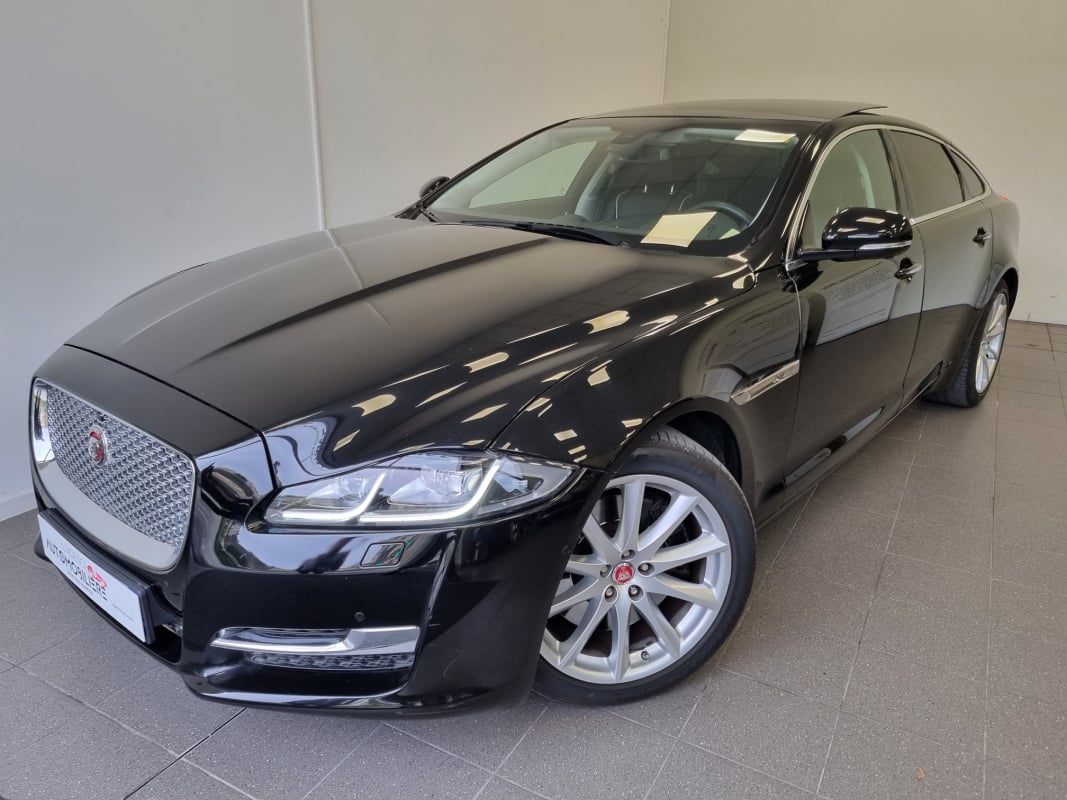 Jaguar XJ 3.0D V6 301CH PORTFOLIO EMPATTEMENT LONG — 1