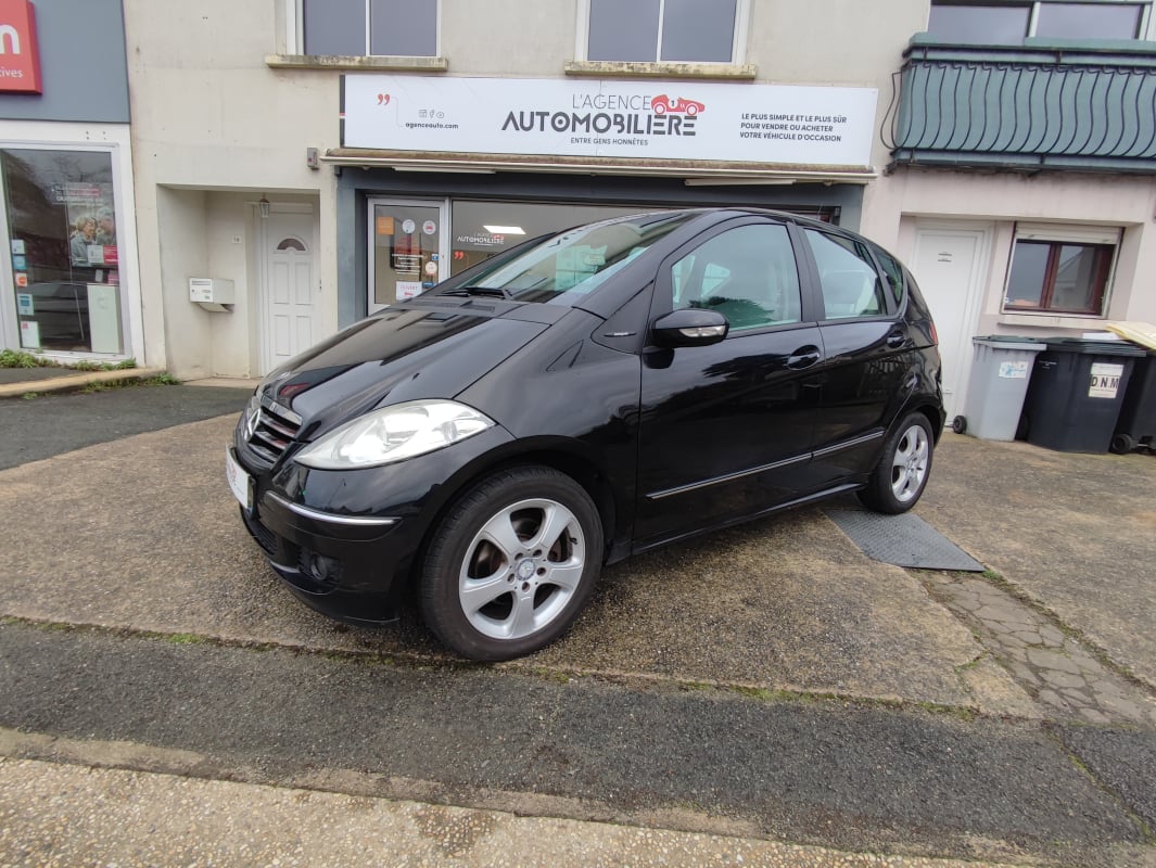 Mercedes-Benz Classe A 170 1.7 i 116 cv Avantgarde CHAINE — 1