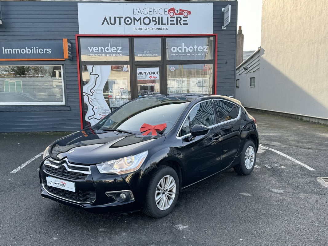 DS DS 4 1.6 HDI 112 Cv BVM6 CHIC — 1