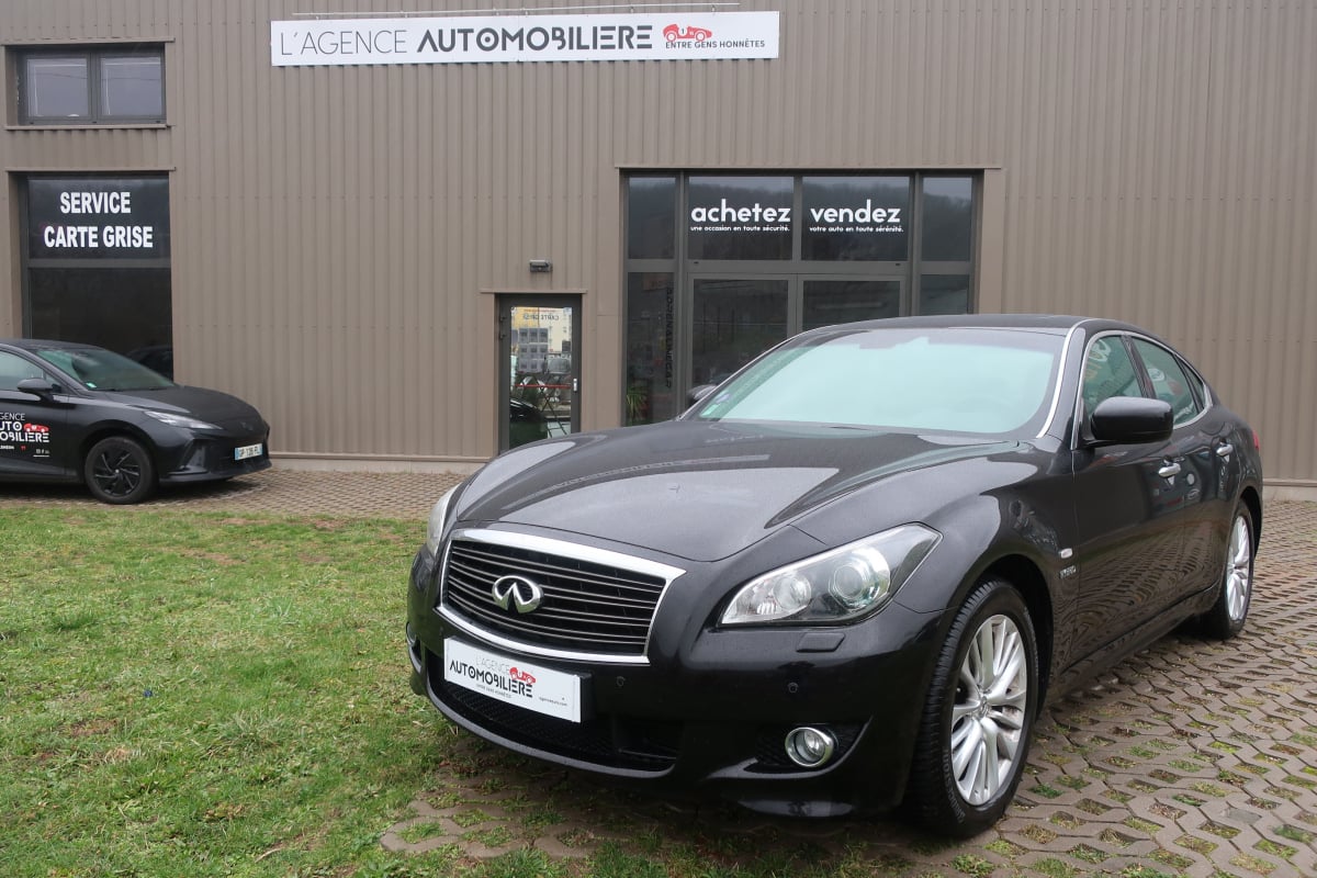 Infiniti Q70 M 3.5 i V6-Hybrid 24V Gt Premium 306Cv — 1