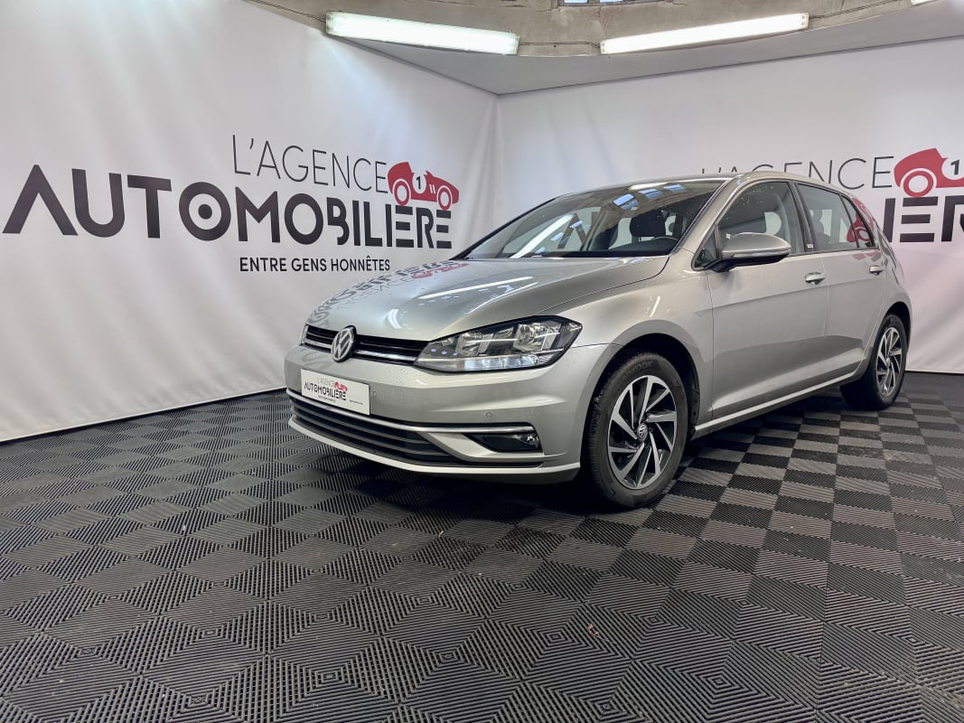 Volkswagen Golf 1.0 TSI 115 CONNECT — 1