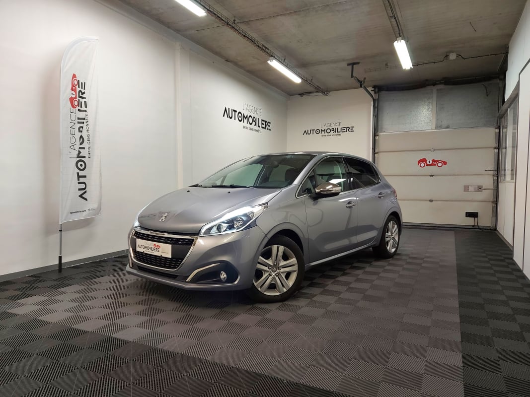 Peugeot 208 (2) 1.2 PURETECH 110 S&S ALLURE BUSINESS 5P — 1