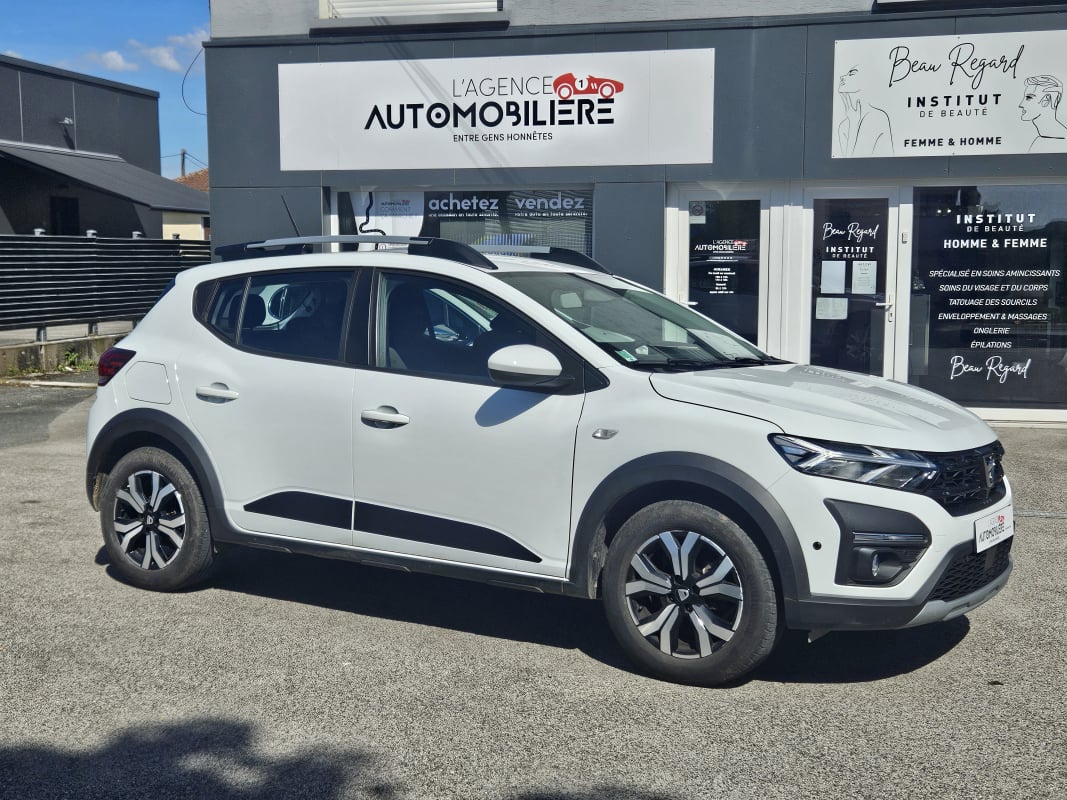 Dacia Sandero 1.0 TCE 100 cv STEPWAY EXPRESSION + GPL - Attelage - Garantie 2026 — 1
