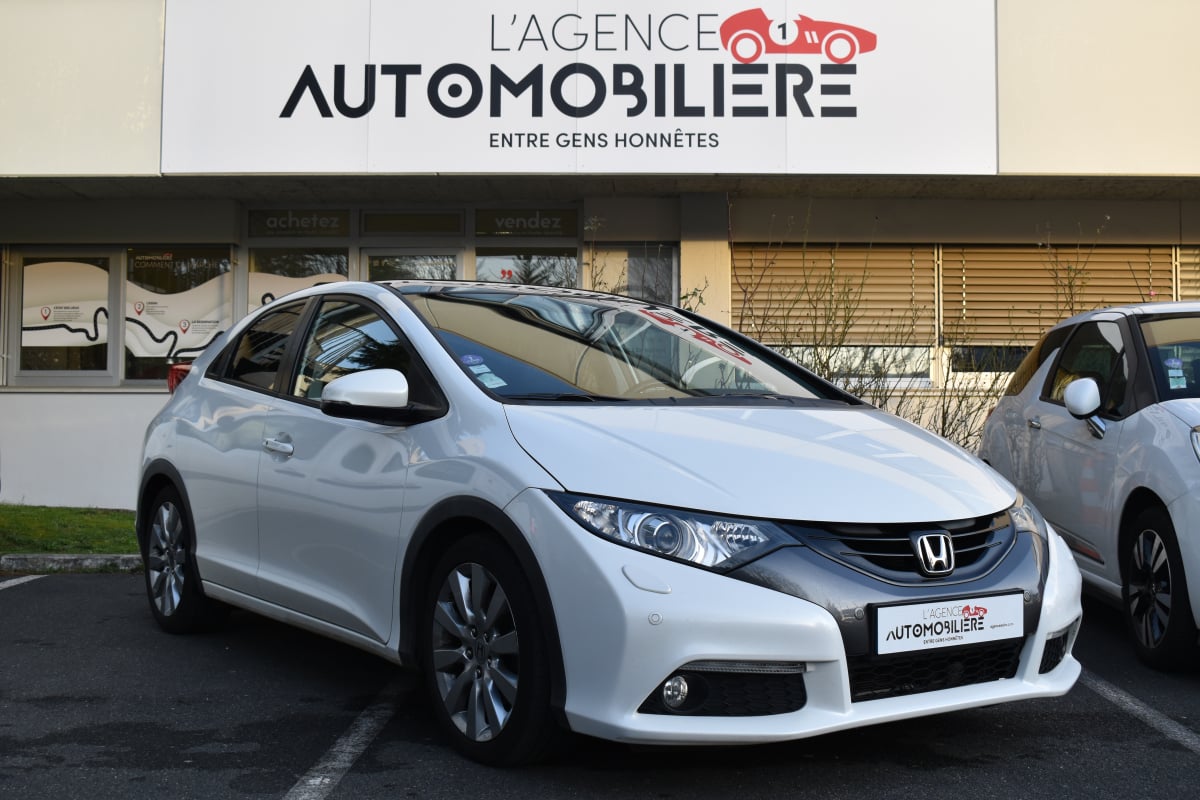 Honda Civic EXCLUSIVE 1.8l i-VTEC 140cv Boite auto — 1