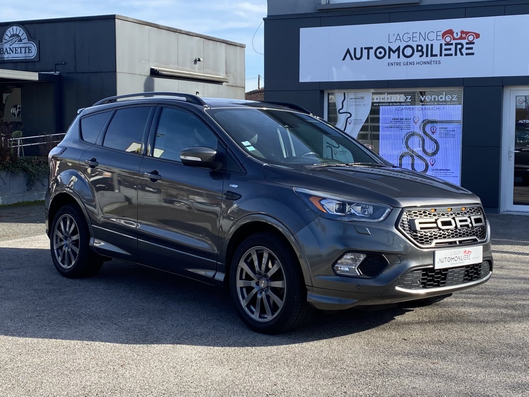 Ford Kuga 2.0 TDCI 180 4X4 ST-LINE-TOIT OUVRANT — 1