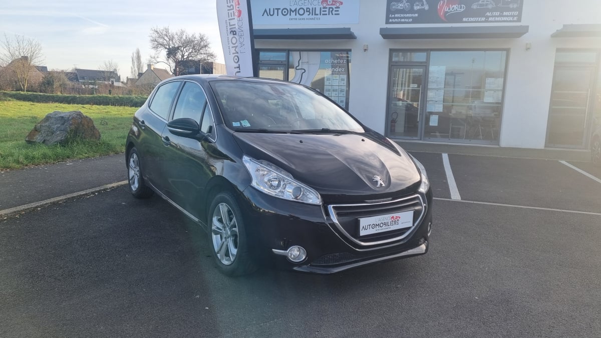 Peugeot 208 ALLURE 5P Essence 82cv — 1