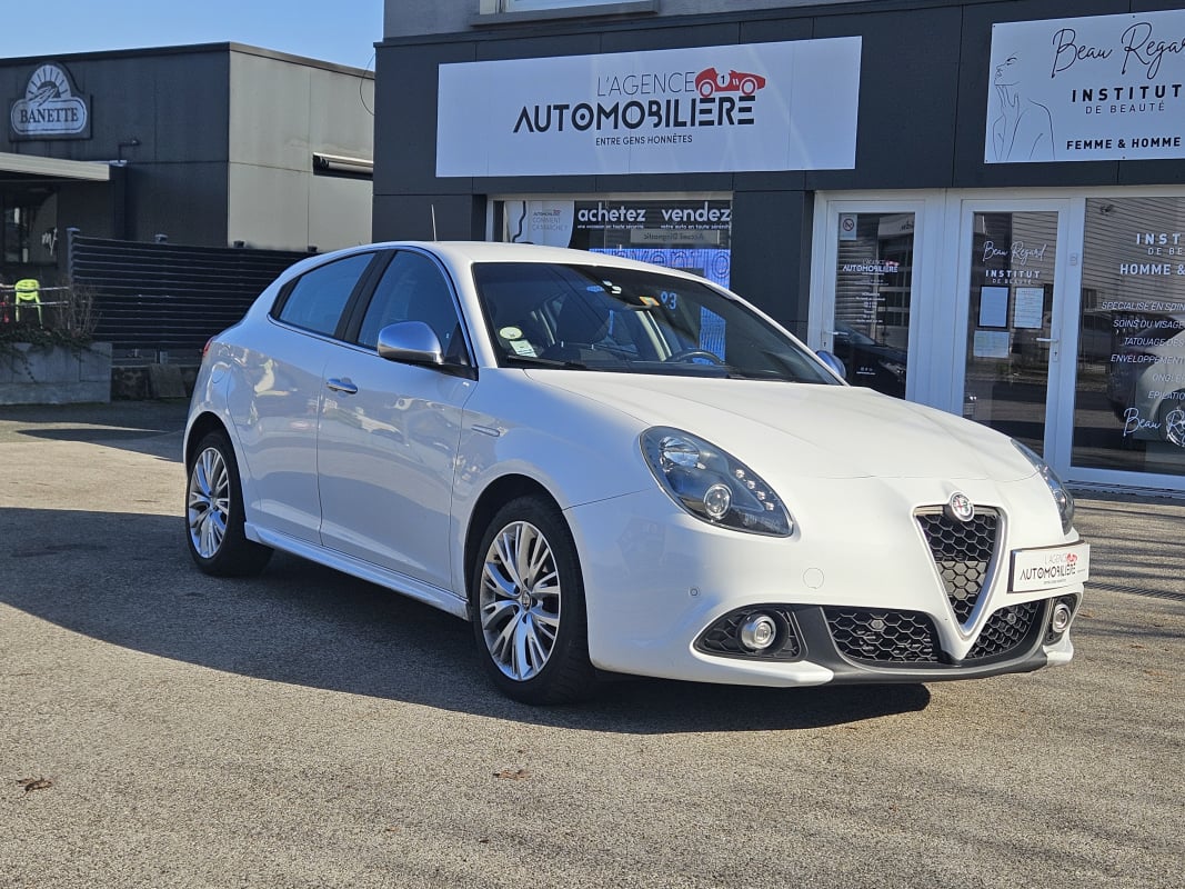Alfa Romeo Giulietta 1.6 JTDM 120 CV BVA SUPER — 1