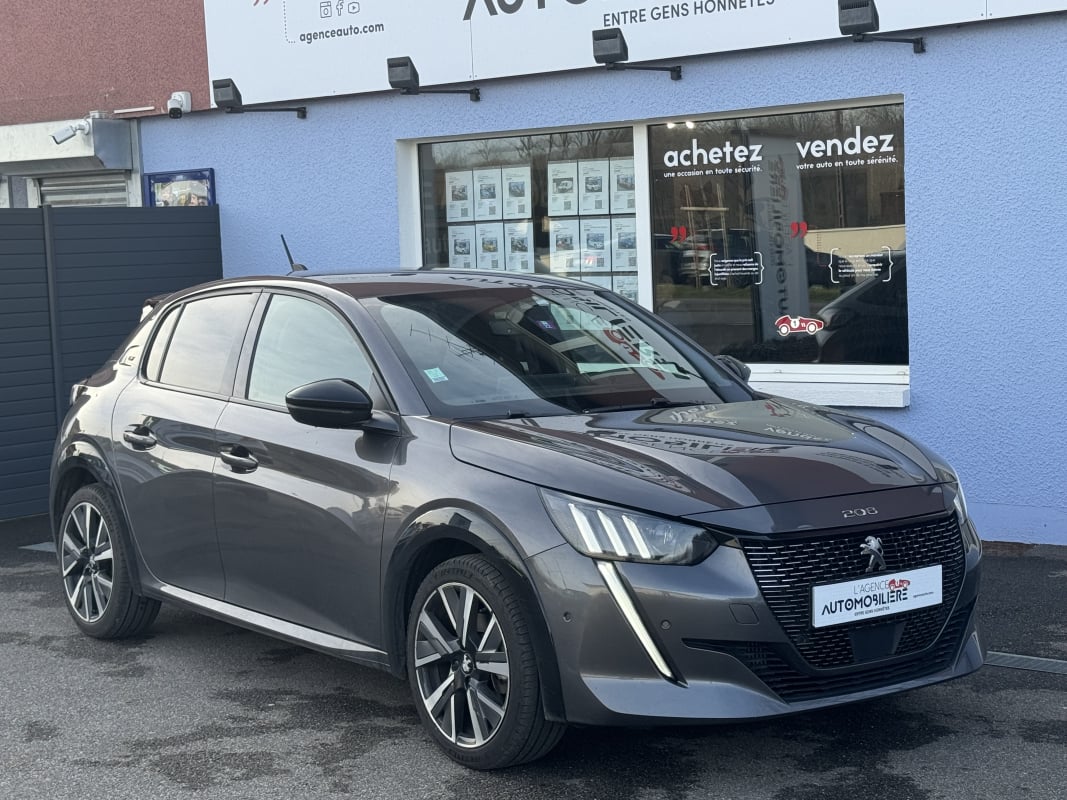 Peugeot 208 100ch S&S GT EAT8 — 1
