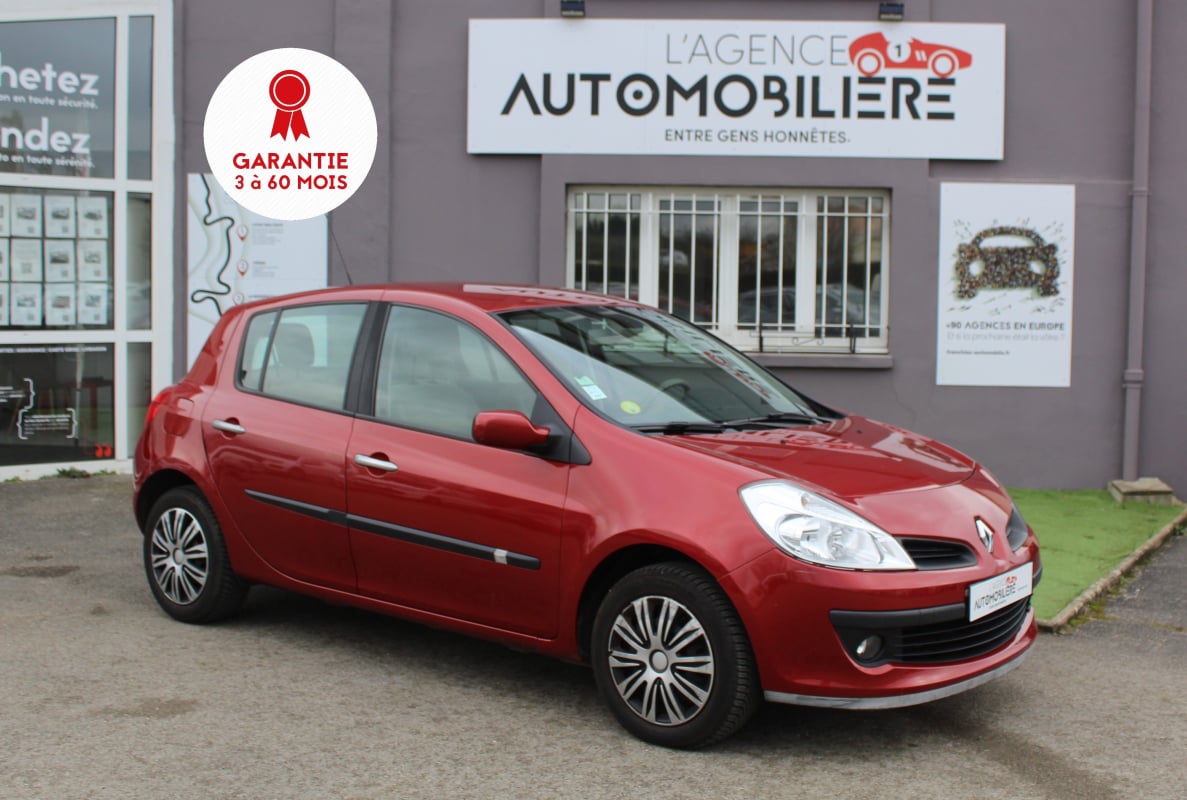 Renault Clio 110 CV 1.6 - PRIVILEGE - DISTRIBUTION CHANGEE EN 02 2024 — 1