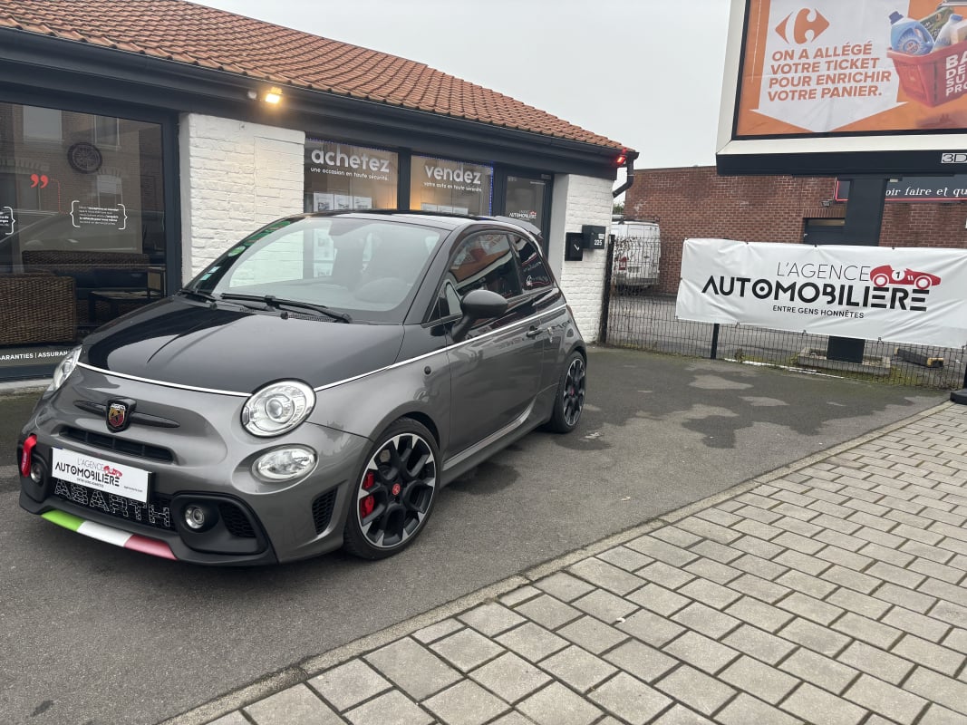 Abarth 500 II 1.4 TURBO T-JET 180 595 COMPETIZIONE PACK CARBONE — 1