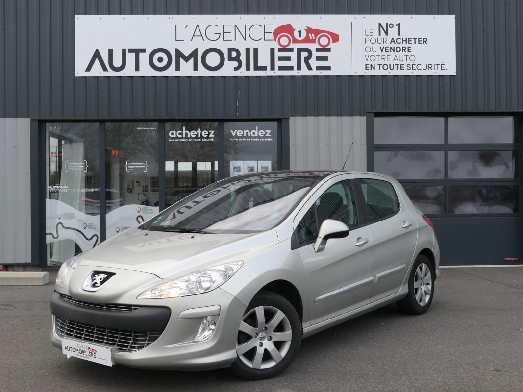 Peugeot 308 1.6 HDI 110 PREMIUM PACK — 1