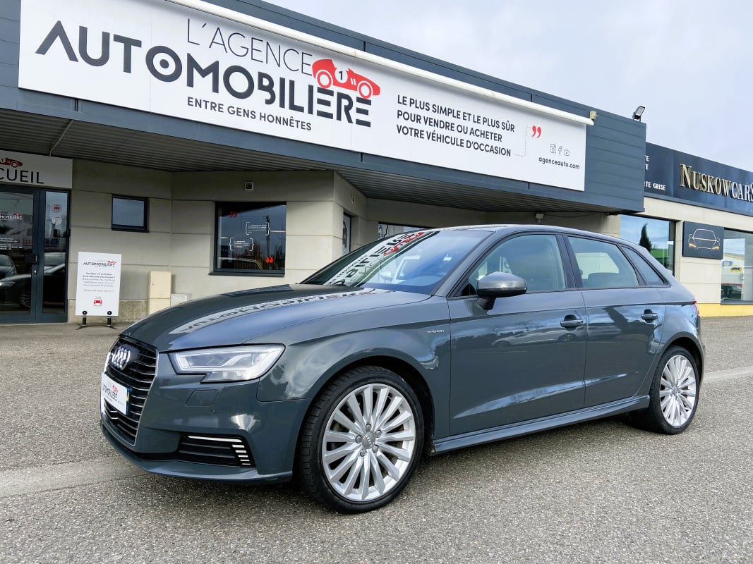 Audi A3 Sportback 1.4 TFSI E-TRON 204 S-LINE — 1