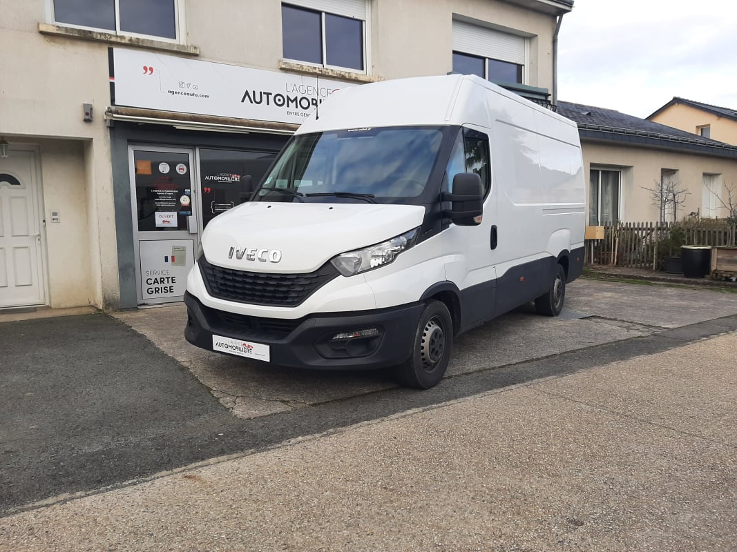 Iveco Daily 35S Fg VI 2.3 D 12m3 Pack Elec pro 1ère Main 18500HT — 1