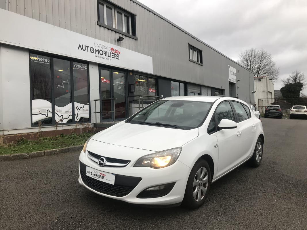 Opel Astra 1.4 TWINPORT 100 CH — 1