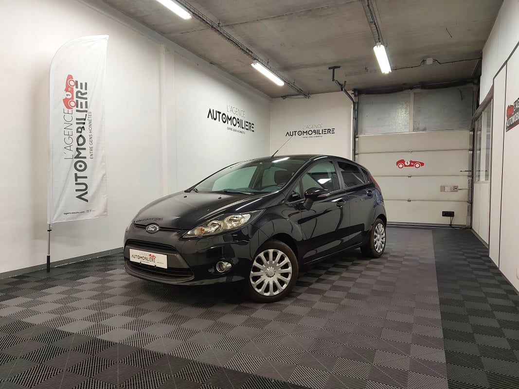 Ford Fiesta V 1250 60 TREND 5P — 1