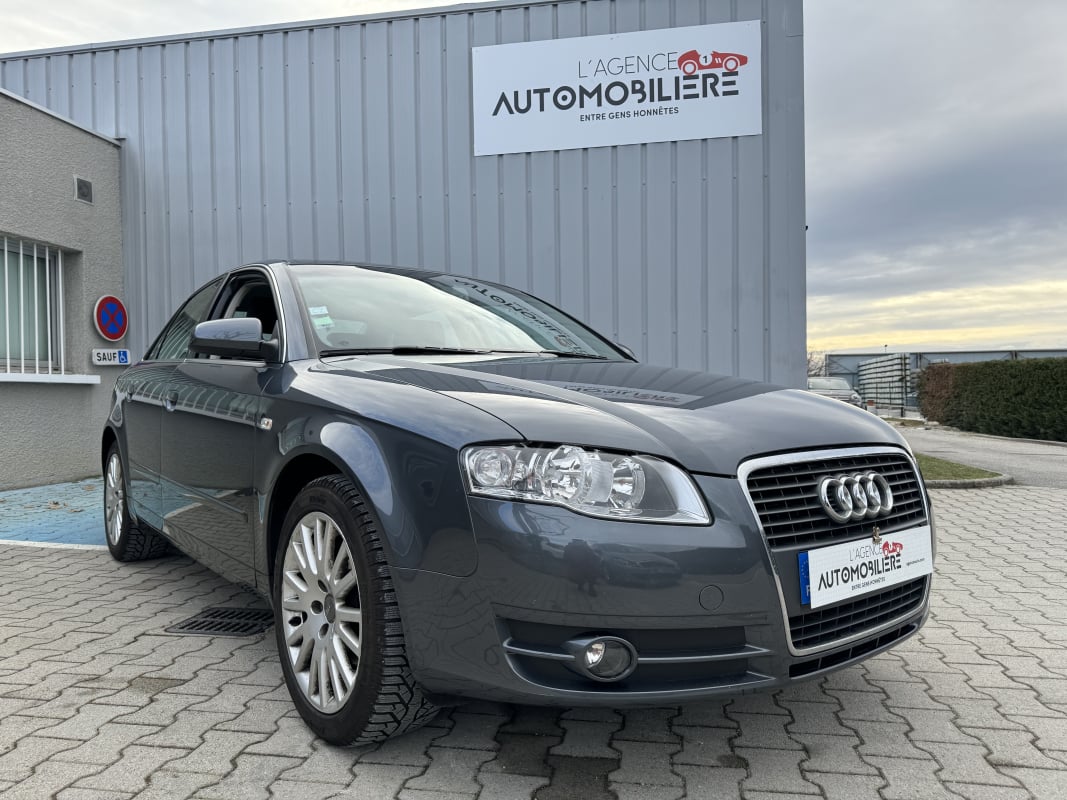 Audi A4 2.0TFSI 130CV AMBITION LUXE BVA — 1