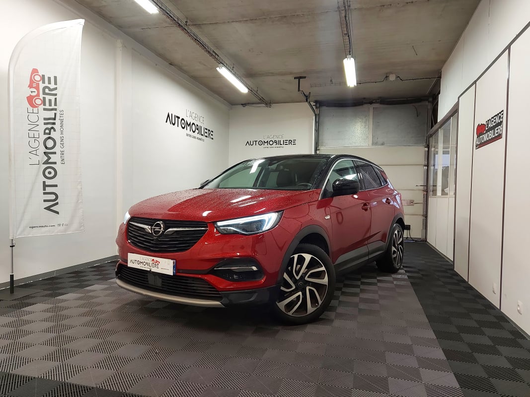 Opel Grandland X 1.2 ECOTEC TURBO 131 ULTIMATE — 1