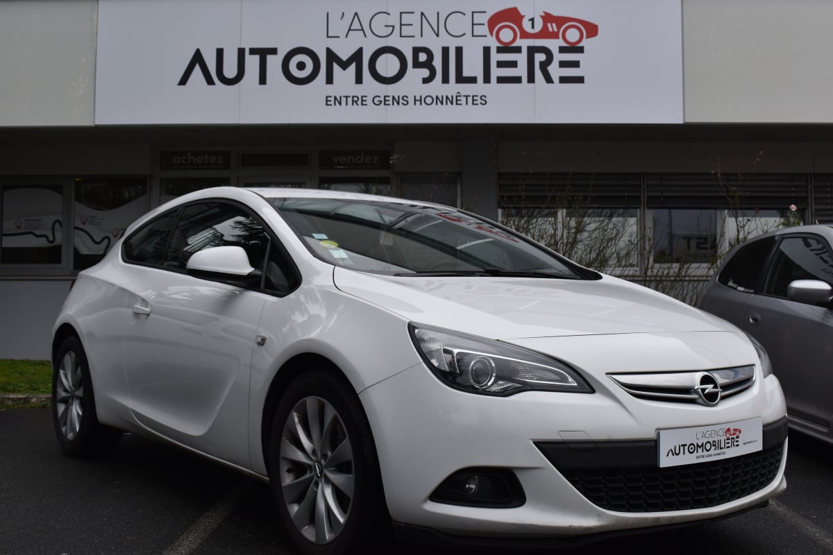 Opel Astra SPORT GTC 1.6 CDTI 110cv — 1
