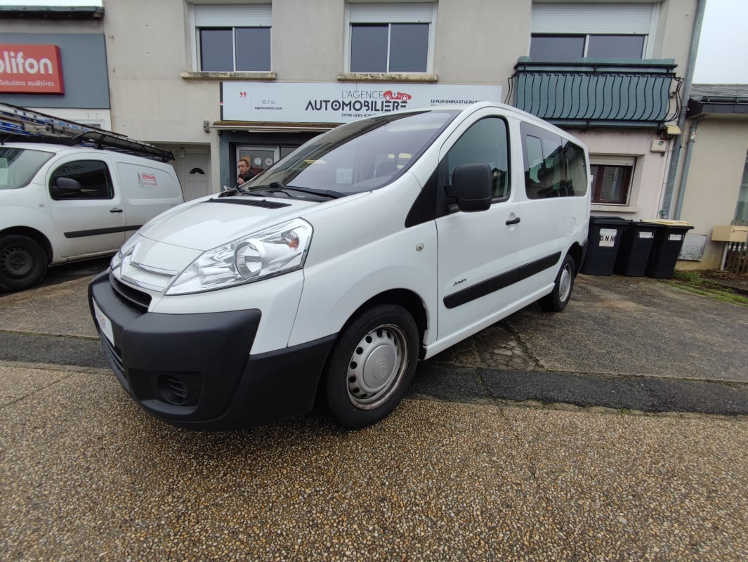 Citroen Jumpy II 9 PLACES VP 2.0 HDi Combi court 120 cv attelage — 1