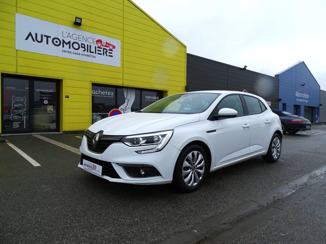 Renault Megane IV Hatchback 1.5 dCi 16V 90 cv — 1