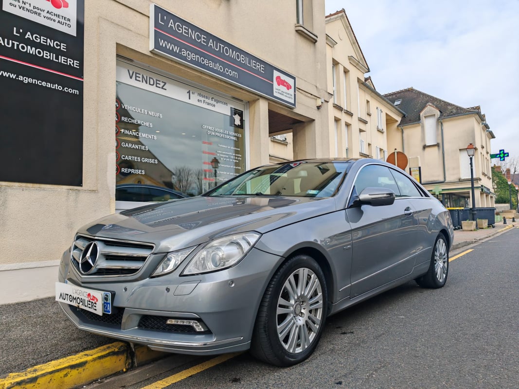 Mercedes-Benz Classe E Coupe 350 CDI EXECUTIVE SUIVI COMPLET!!! — 1